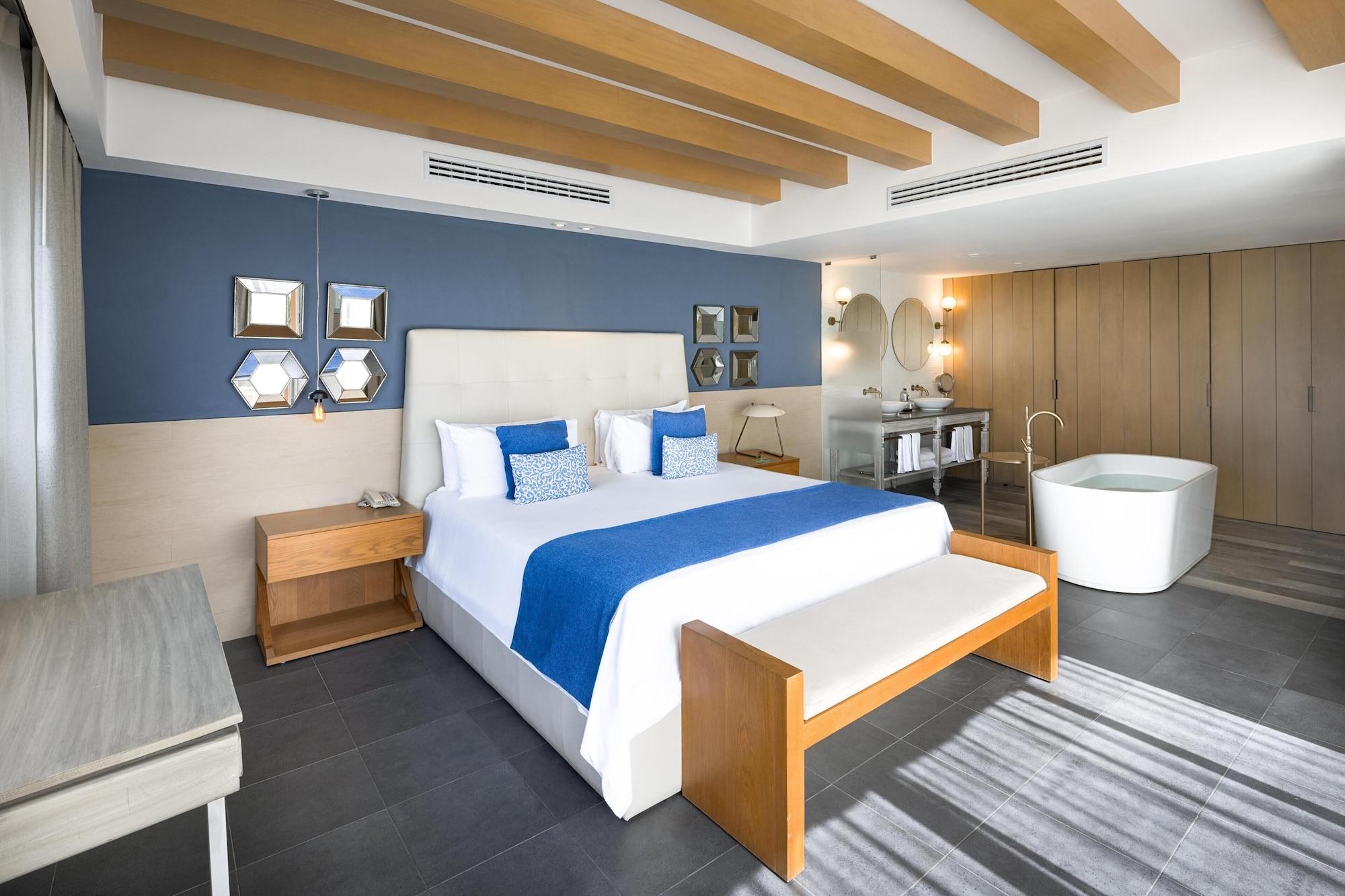 Swim Out, Privilege, Suite, Ocean View