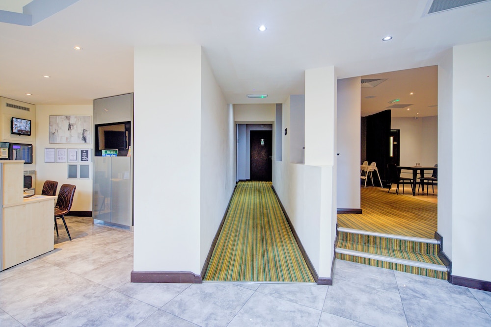 Belvilla Newport City Centre Hotel - Lifestyle 31/47