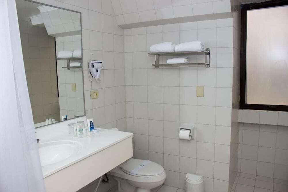 Gala Hotel Y Centro de Eventos 47/50