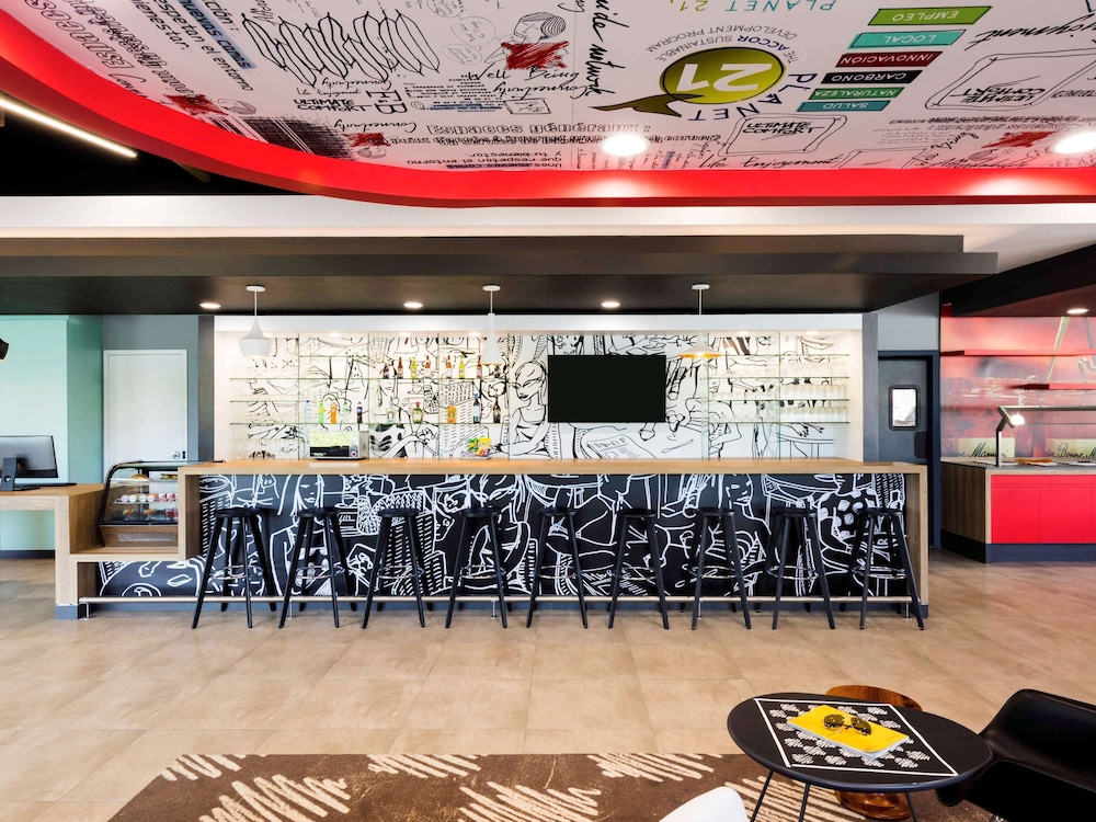 Ibis Tijuana 6/50