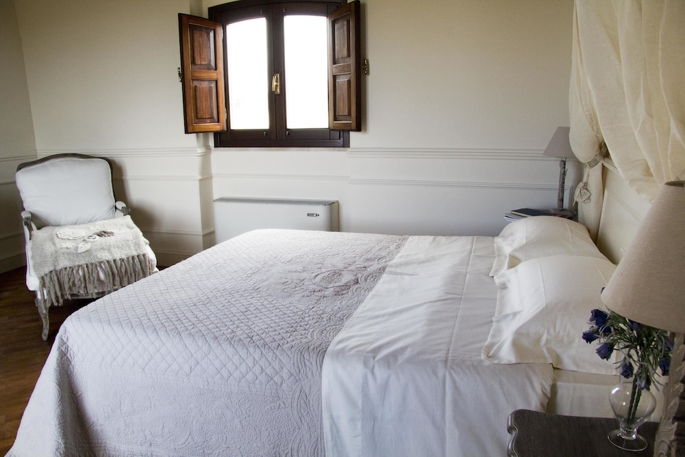Villa Calandrino Hotel 24/65