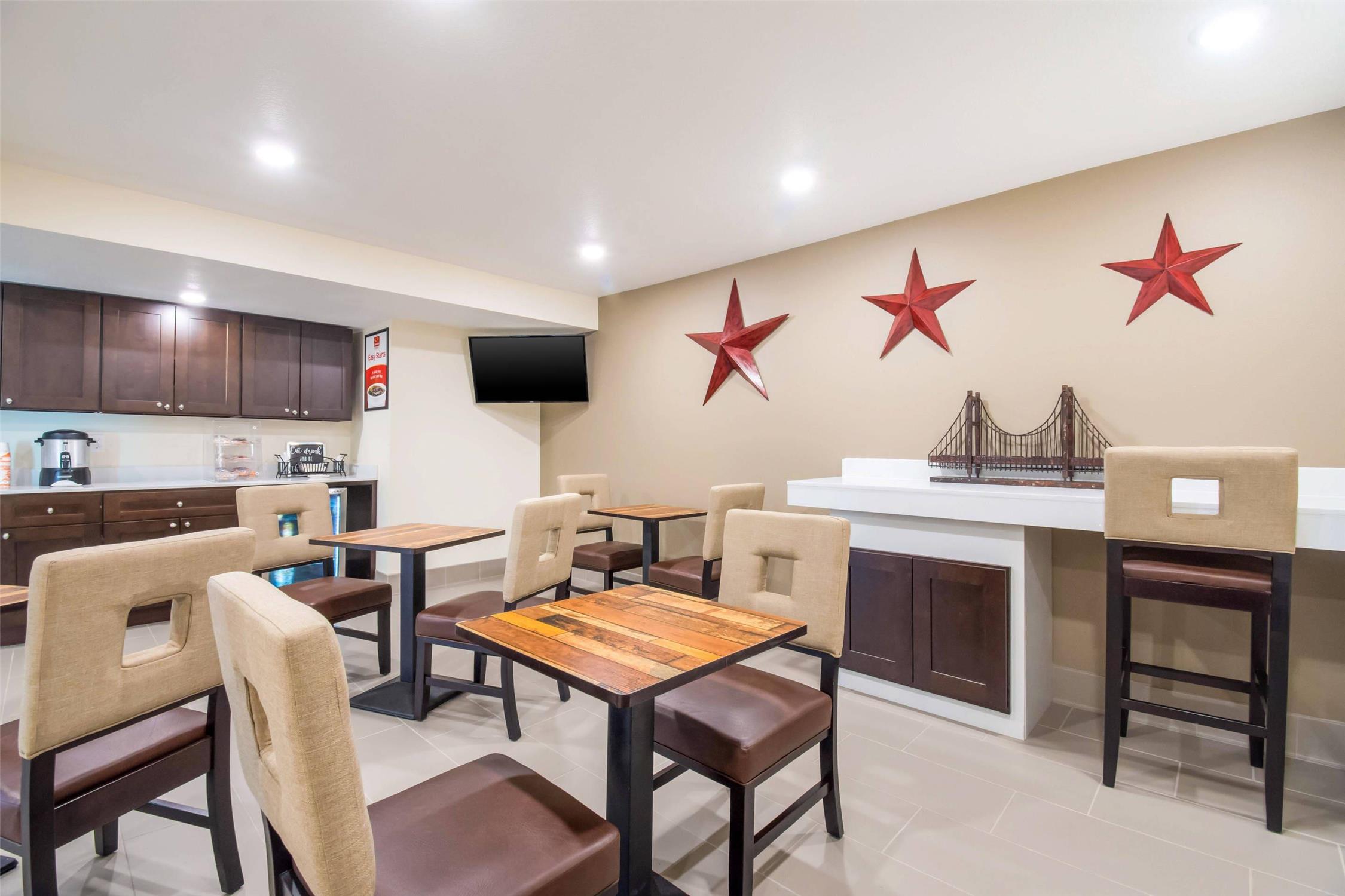 Econo Lodge Umatilla Columbia River Area 17/23
