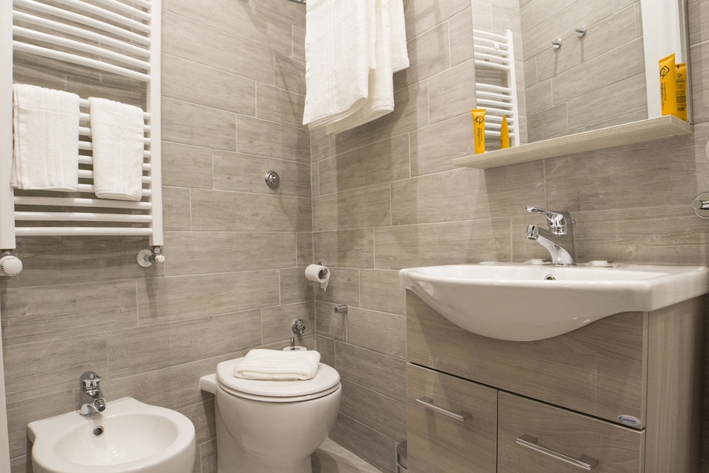 Morelli Suite 42/50