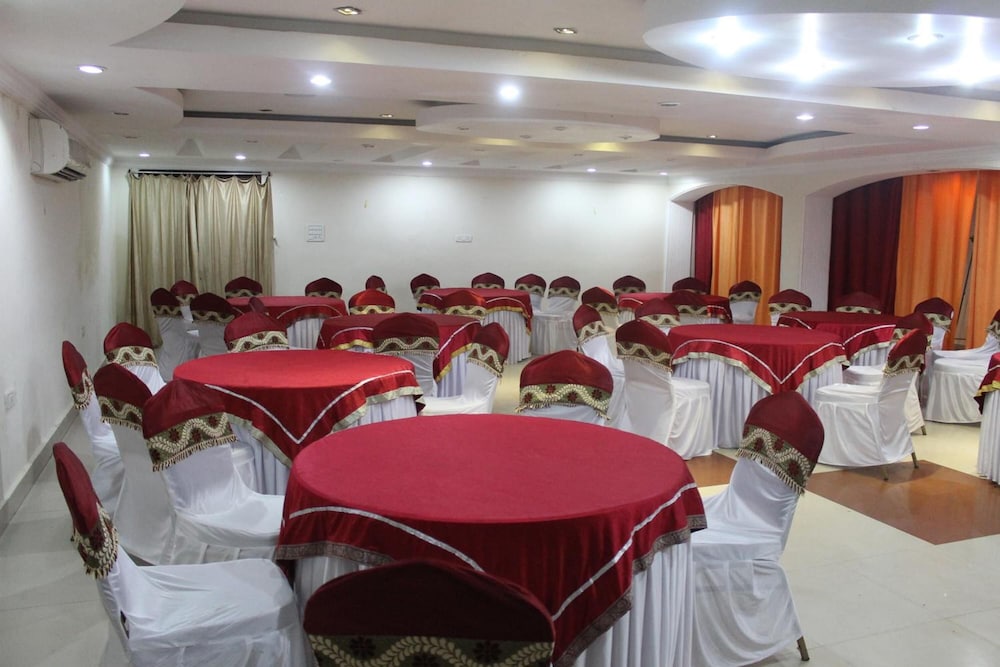 Hotel Taj Darbar 31/45