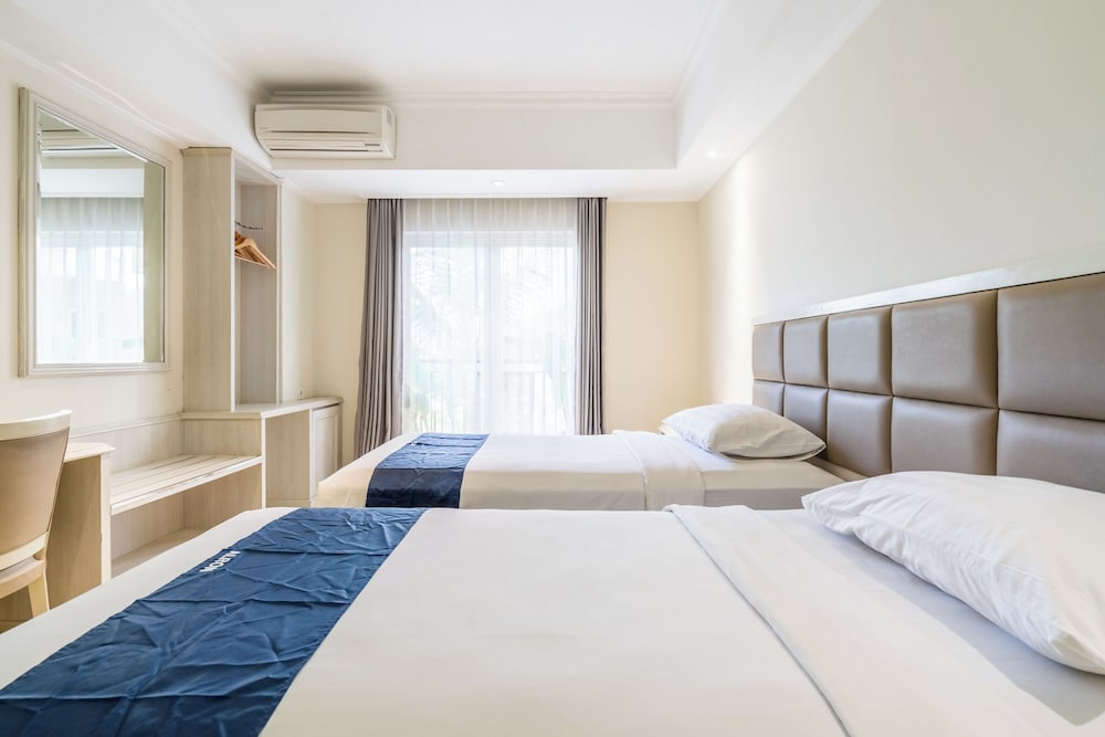 Alron Hotel Kuta Powered by Archipelago 24/67