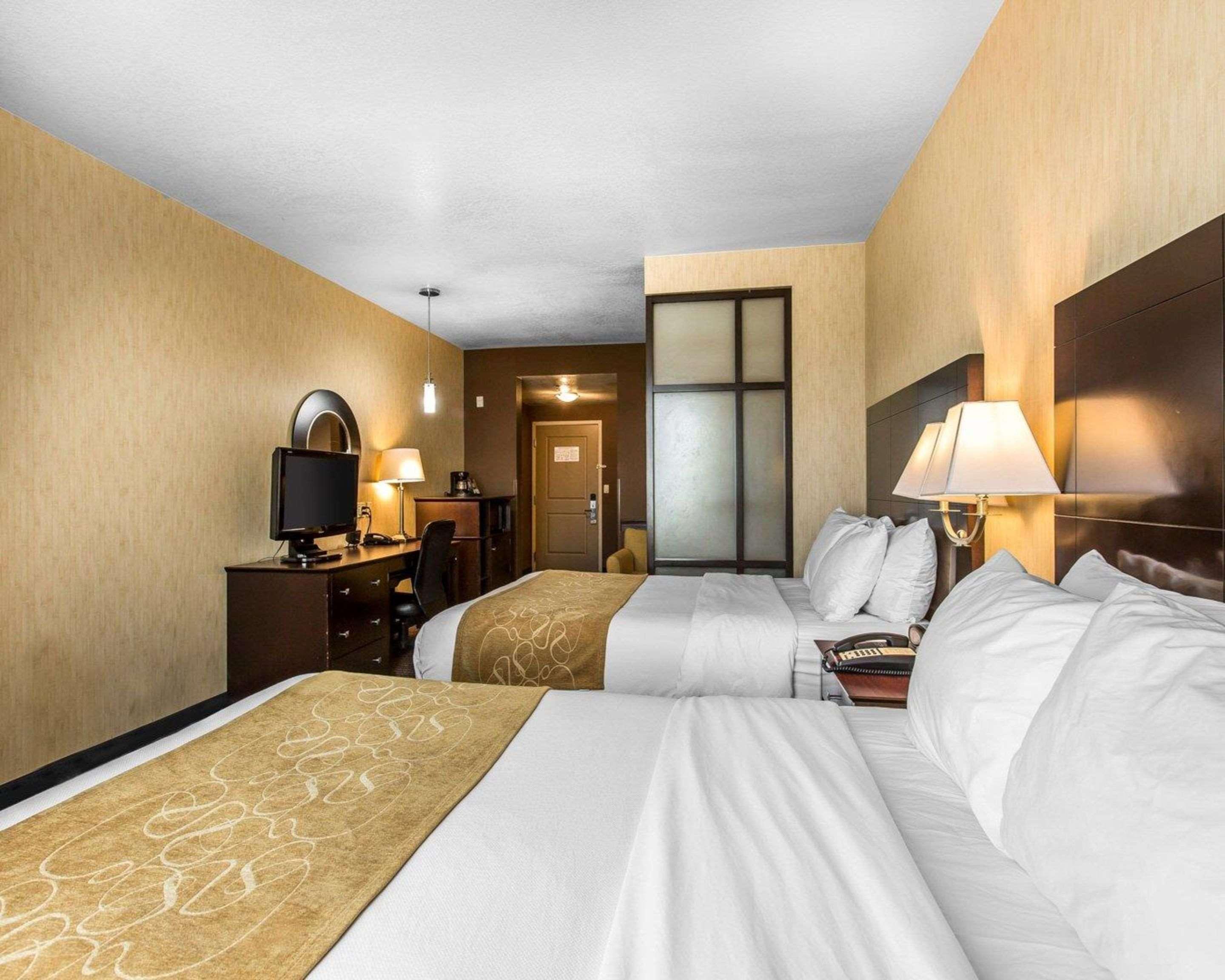 SUITE, 2 QUEEN BEDS