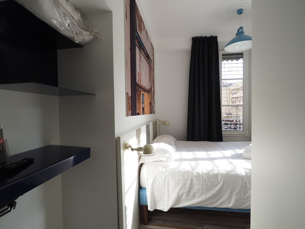 HOTEL DU SIMPLON 19/50