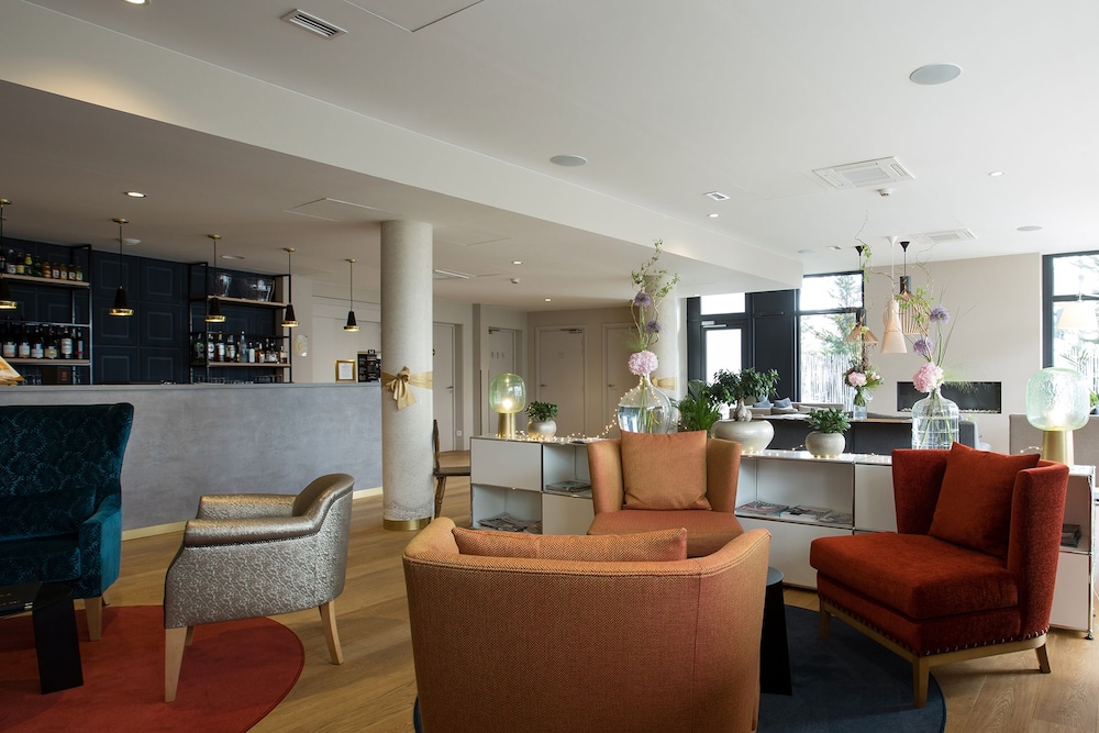 James Boutique Hotel 37/63