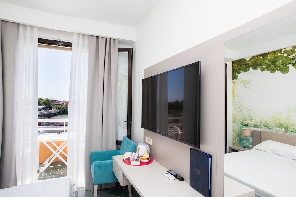 Hotel L Approdo 50/78