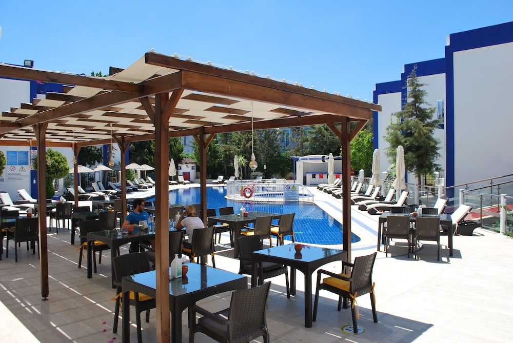 Serpina Hotel - Adults Only 46/68