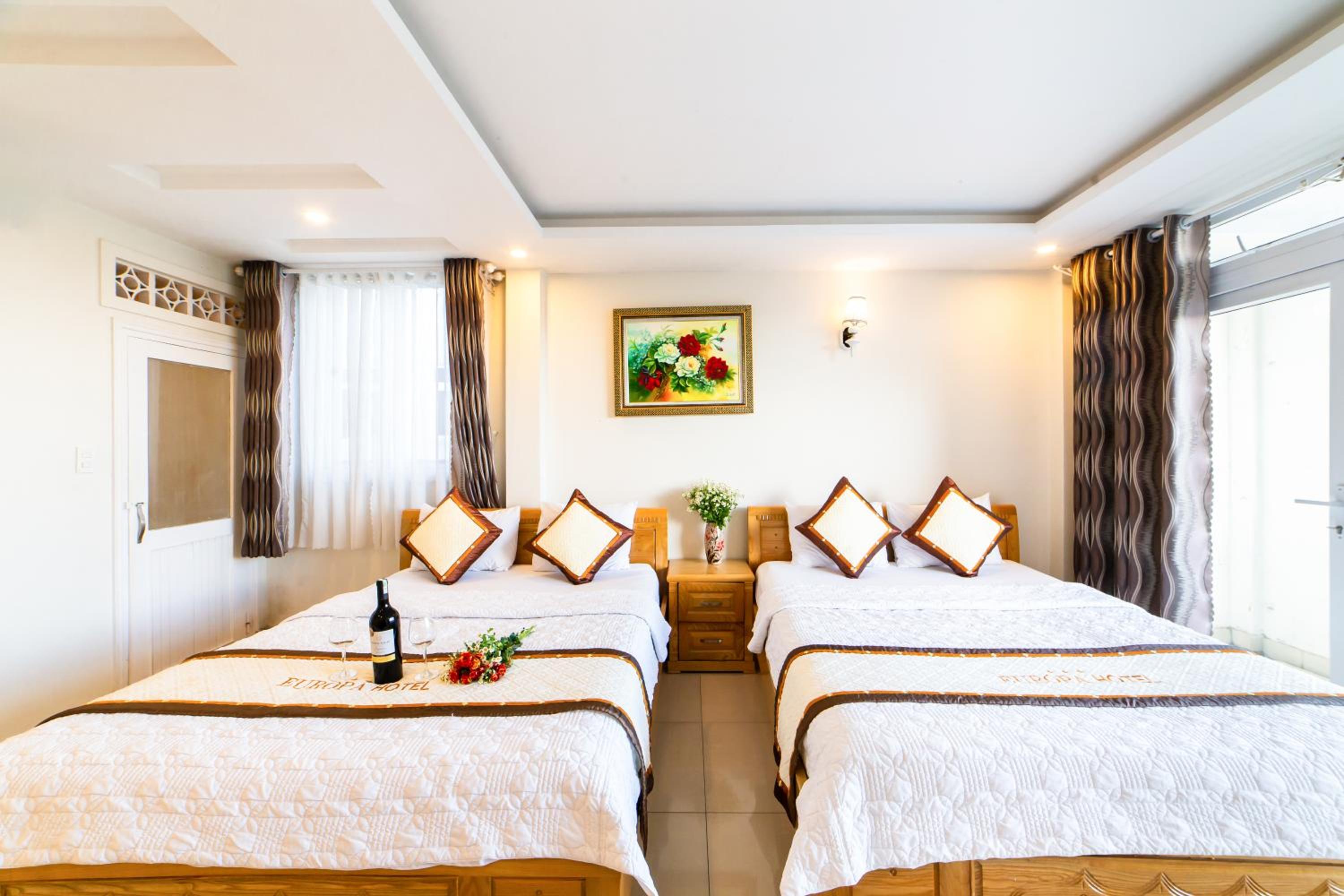 Europa Hotel 20/56