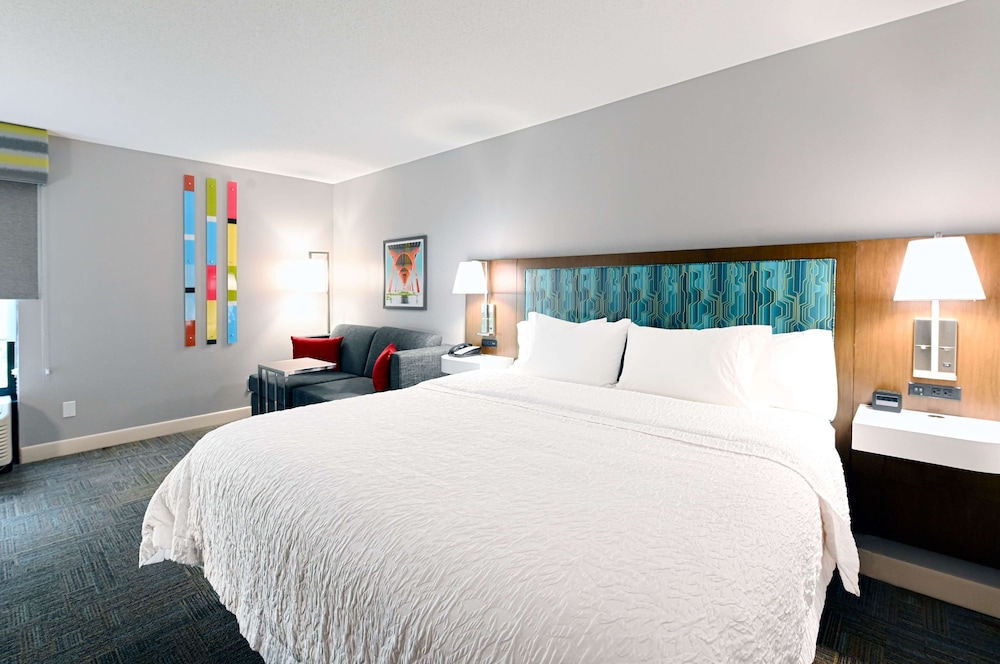 Hampton Inn Richmond West 29/46