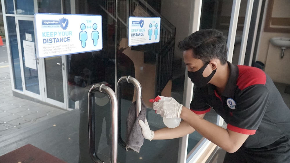 Reddoorz Plus @ Thamrin 7/50
