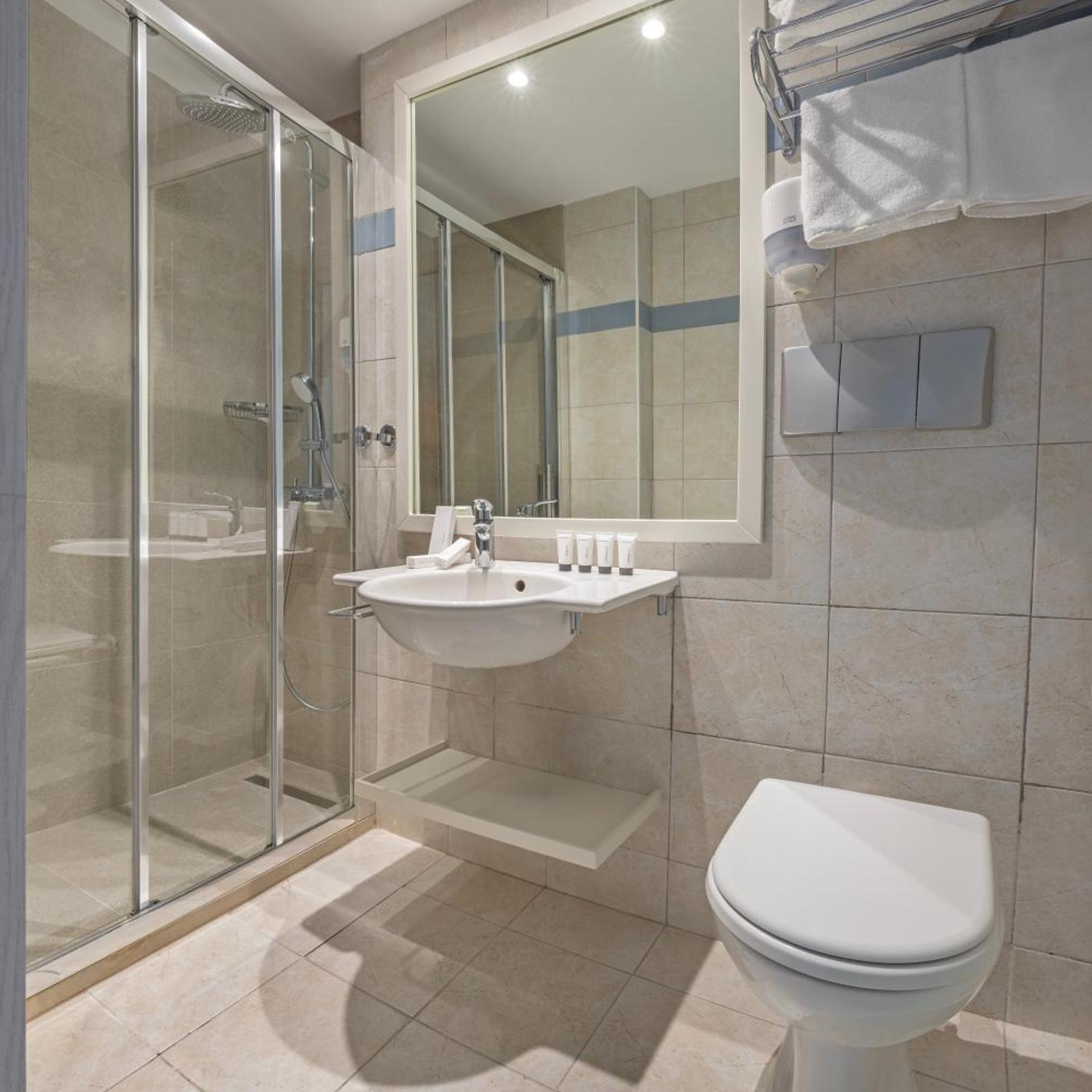 CLASSIC, SUITE, SIDE SEA VIEW