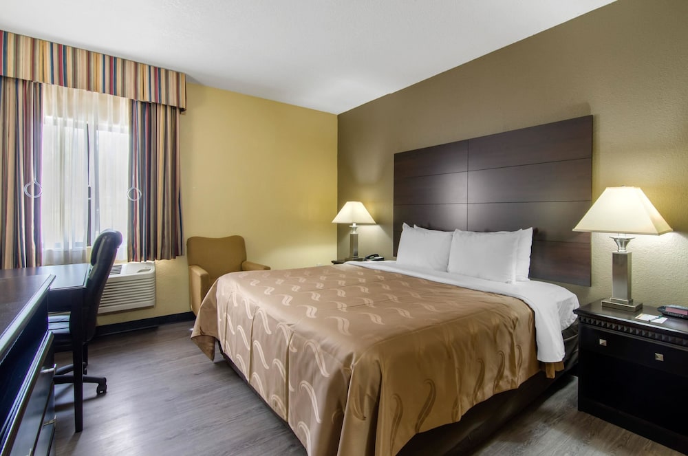 Quality Inn Merriam Kansas City 15/41