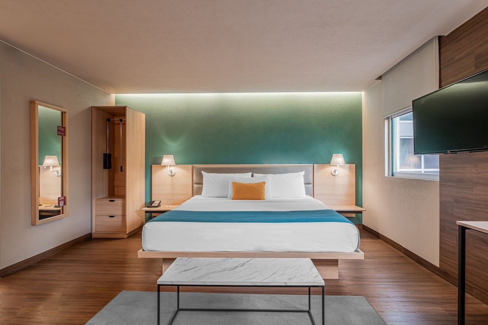 City Express Suites by Marriott Queretaro 34/73