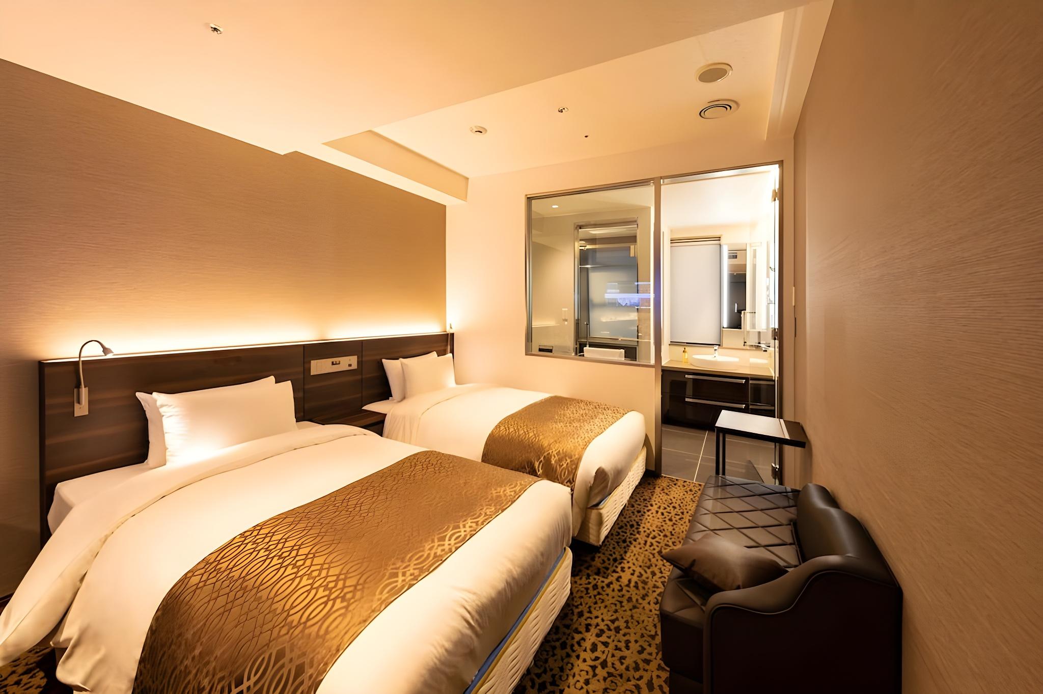 Basic, 2 Double Beds