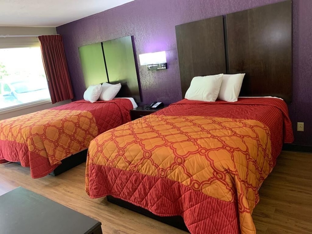 Relax Inn & Suites 1/21