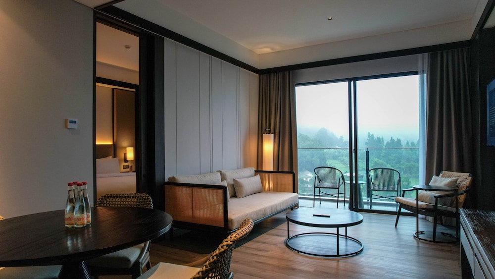 Grand Aston Puncak Hotel and Resort 24/50
