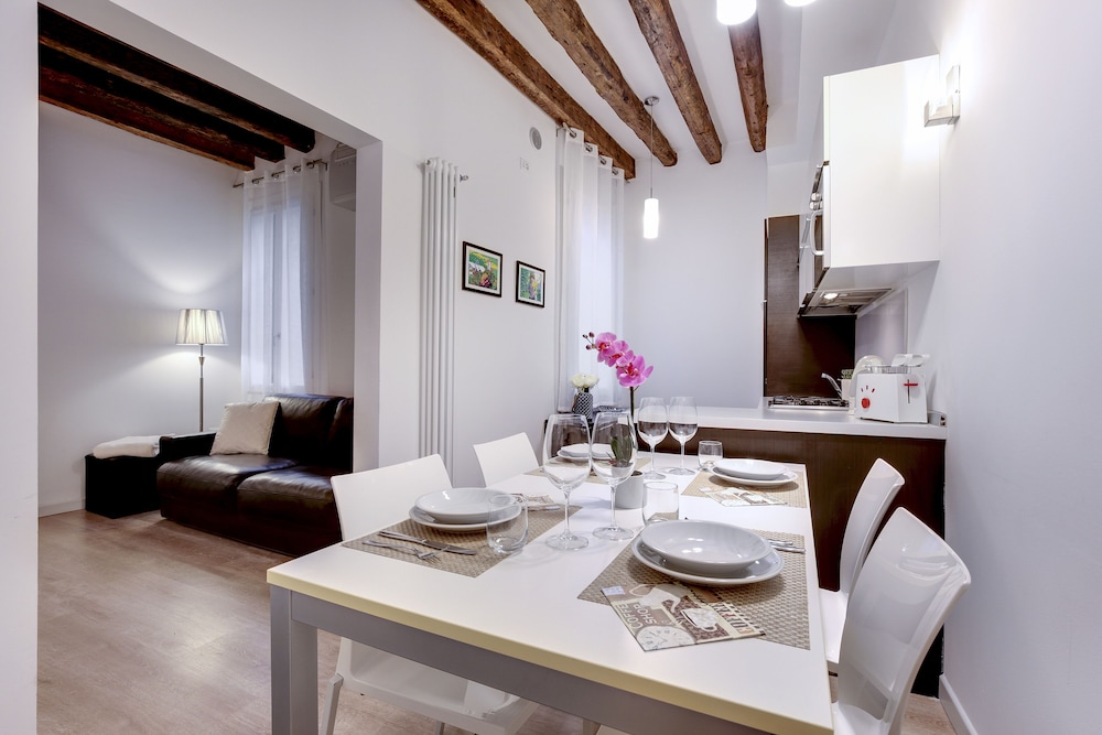 Rialto Botteri Apartments 34/50