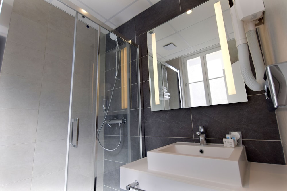 Avia Saphir Montparnasse 17/27