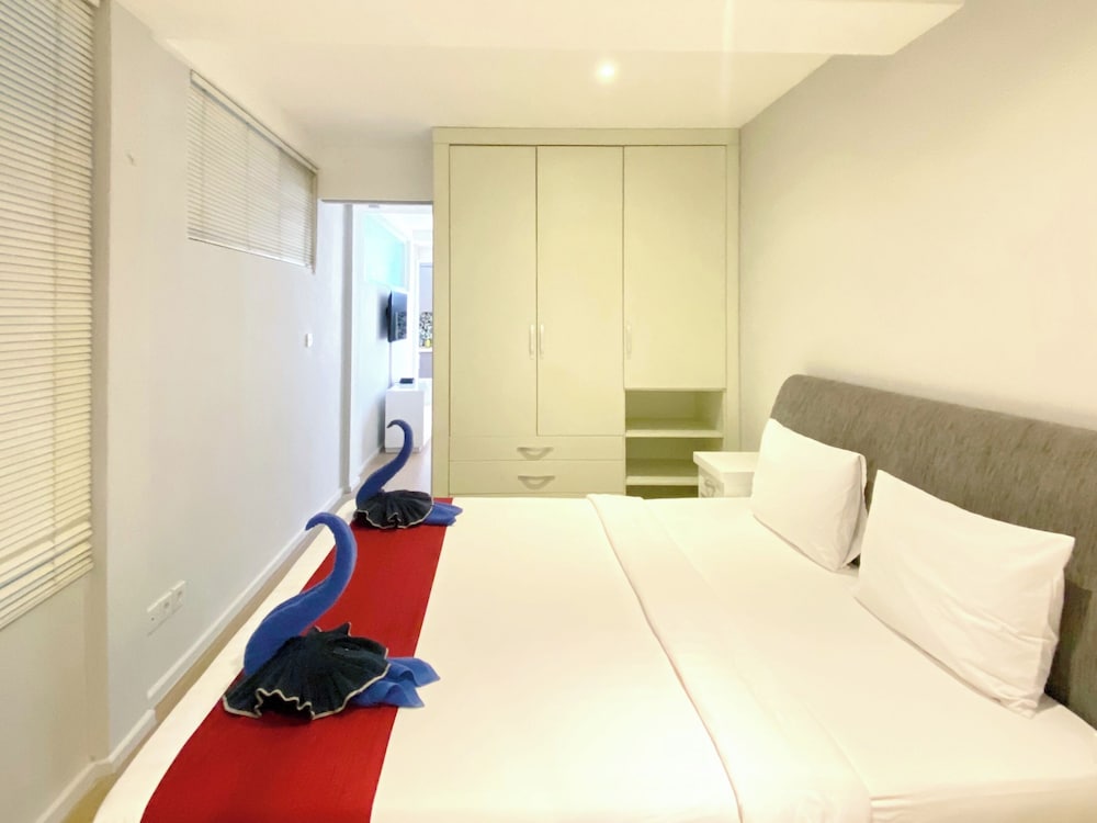 Coast Boutique Apartments 10/53