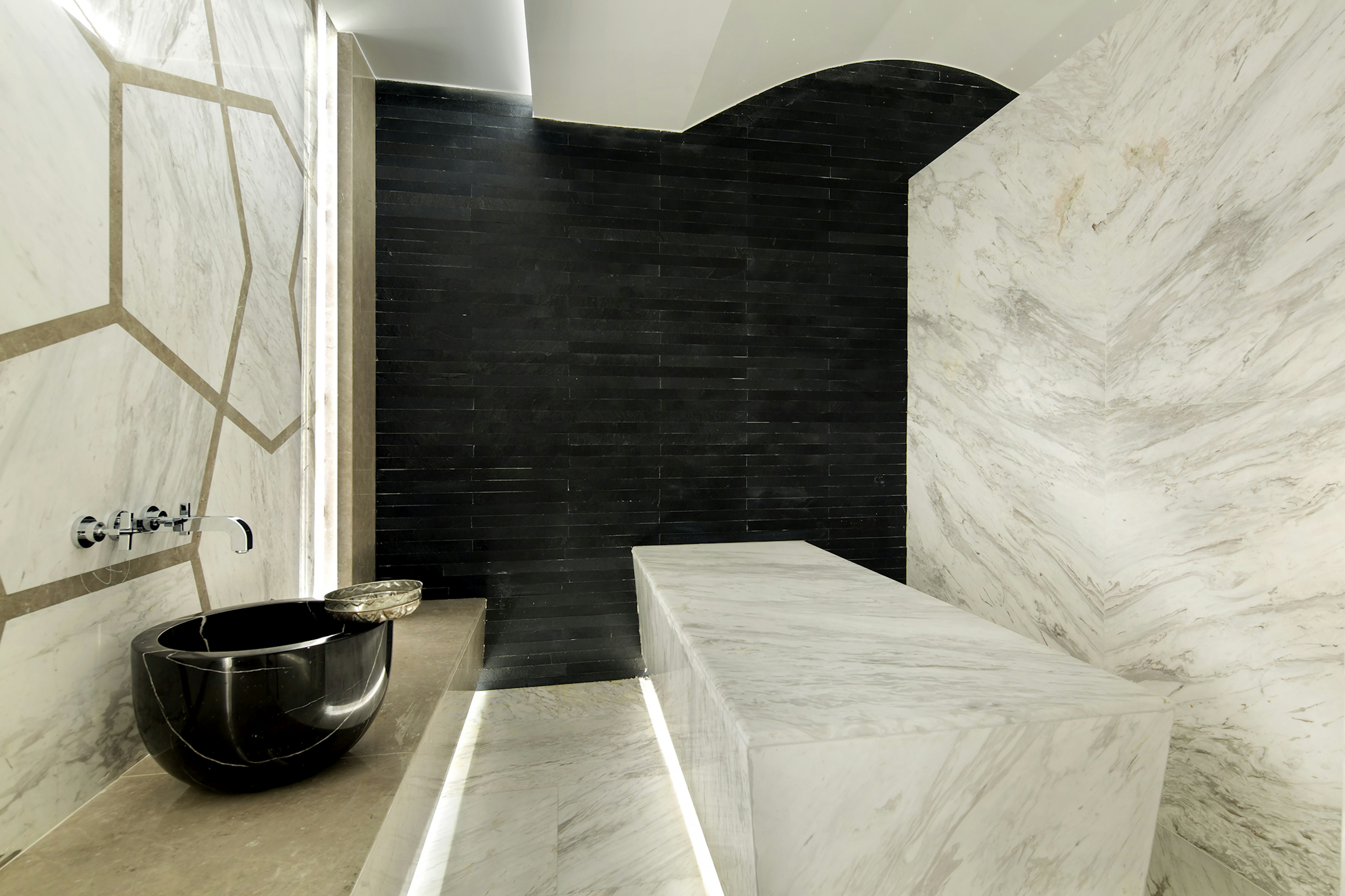 Doubletree By Hilton Istanbul Piyalepasa 82/82