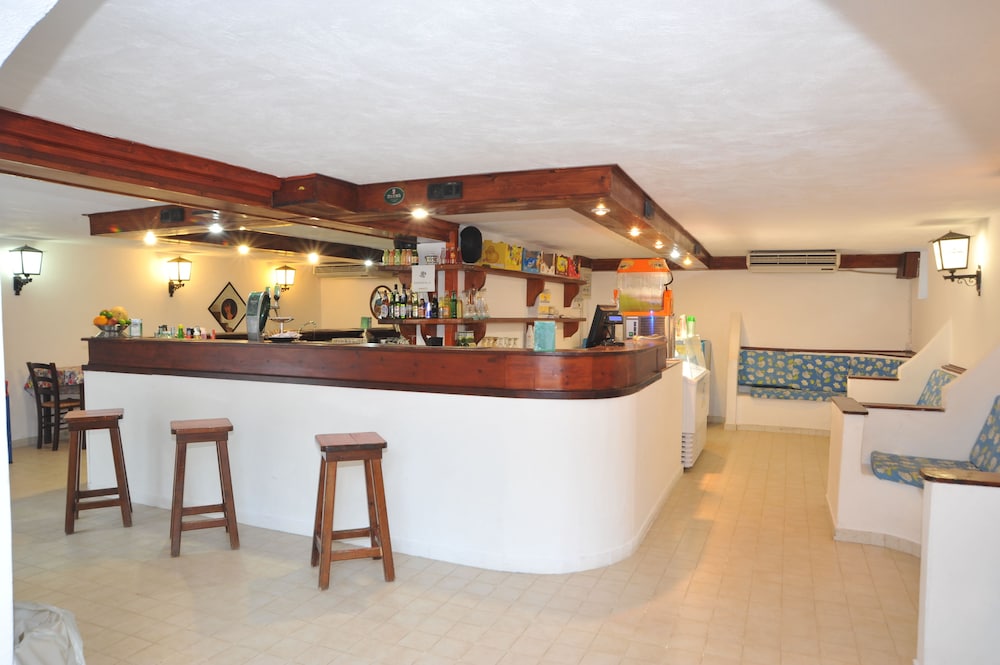 VILLAGGIO PUNTA LUNGA 5/50