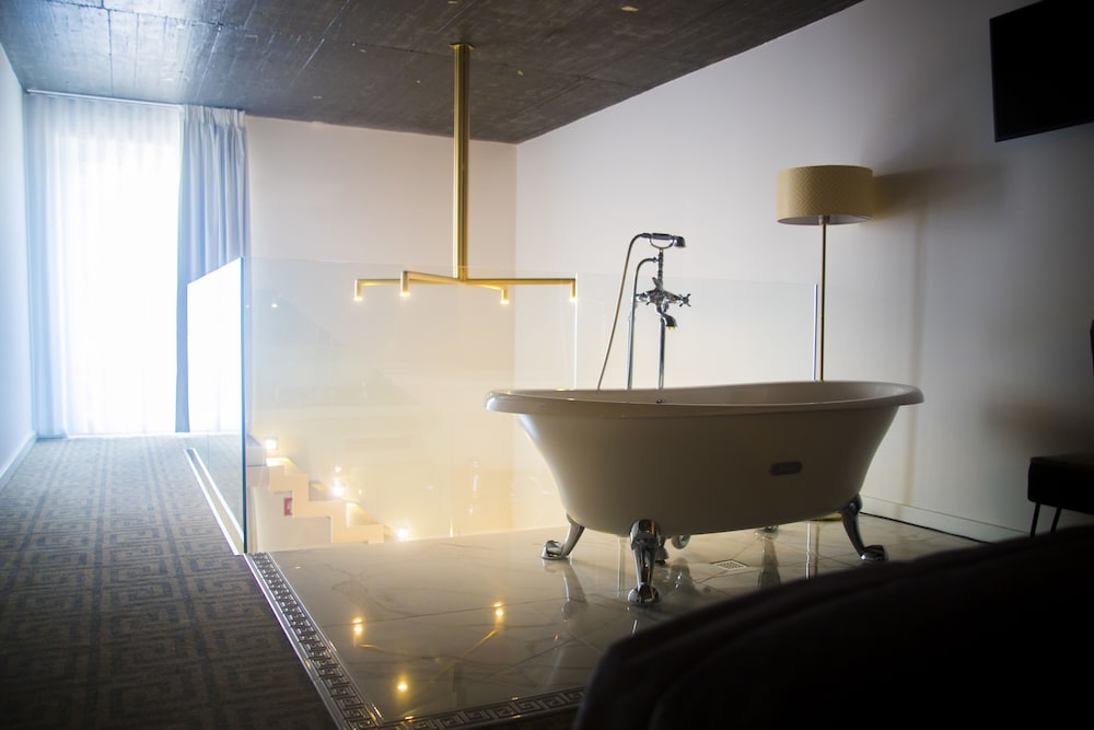 Thomar Boutique Hotel 56/63