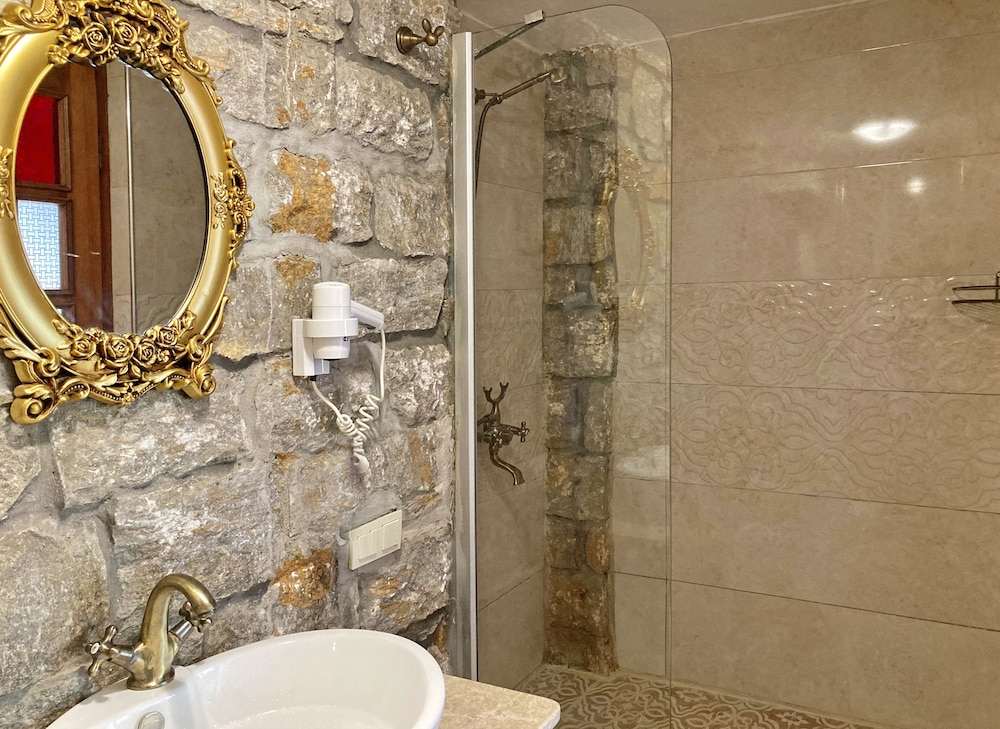 Portofino Boutique Hotel 47/50