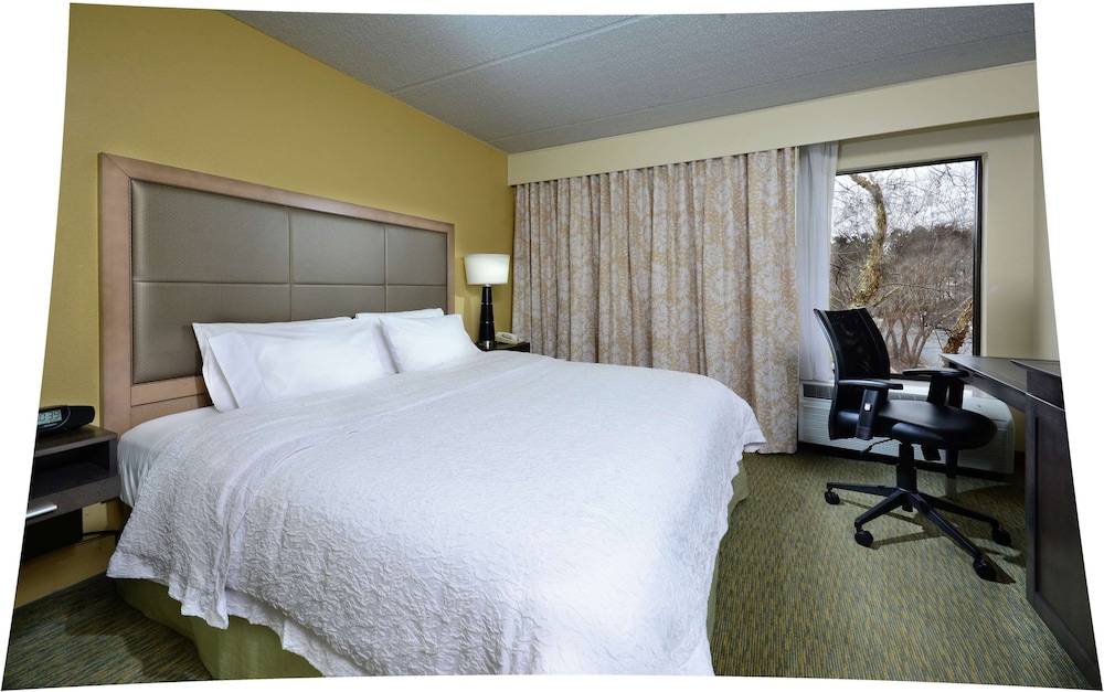 Hampton Inn Raleightown of Wake Forest 25/57
