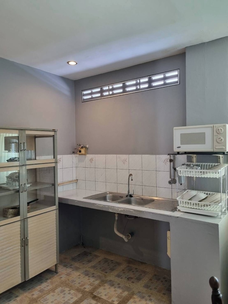 Monaburi Boutique Resort 36/49