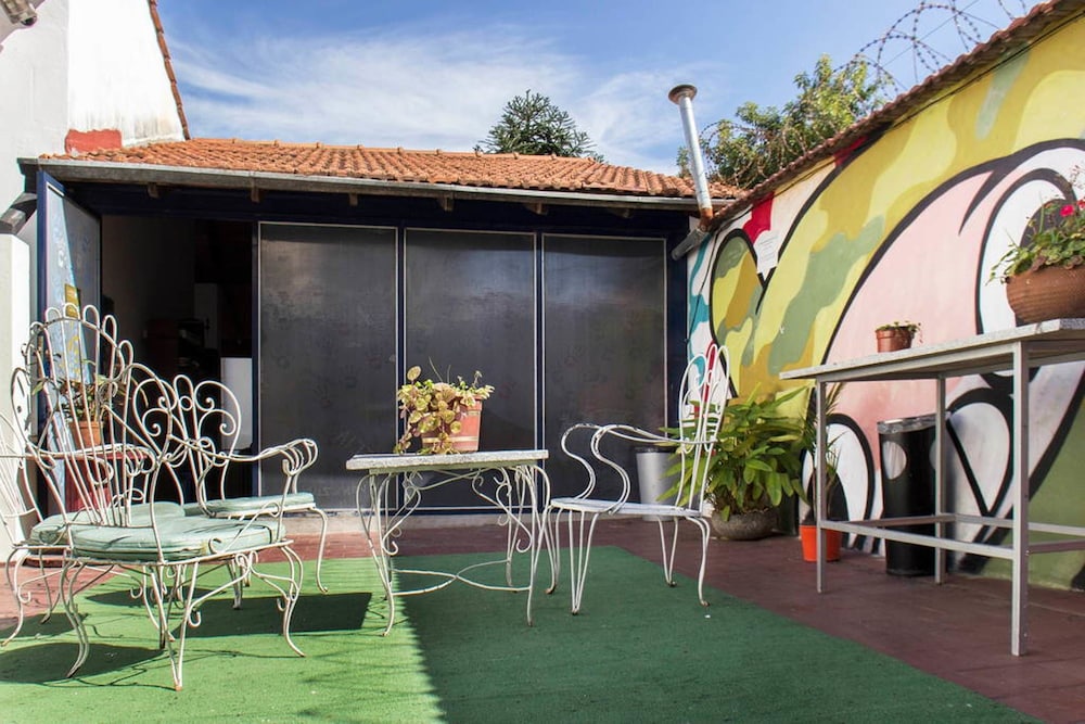 Play Hostel Soho 2/50
