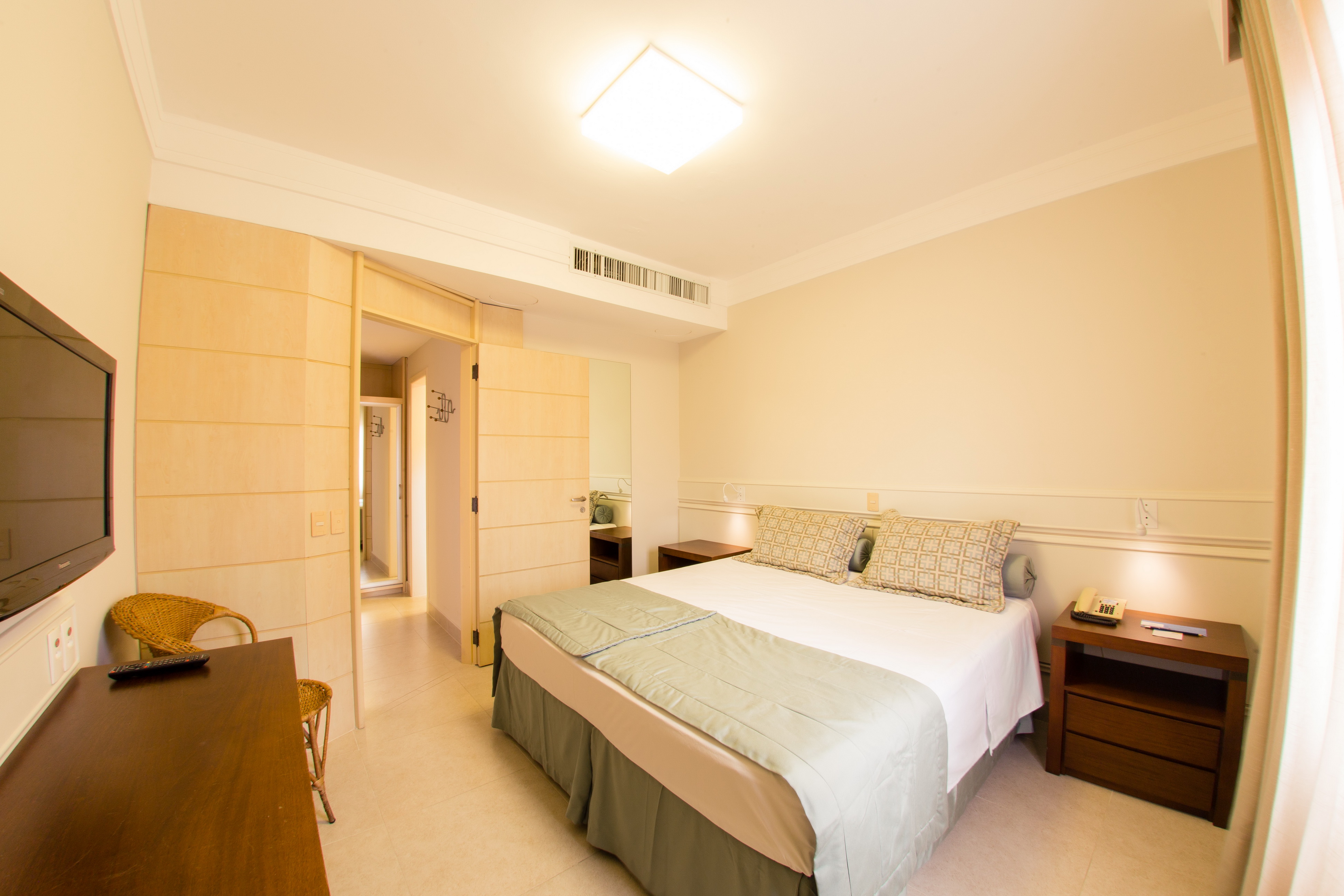 Alameda, Luxury, Suite