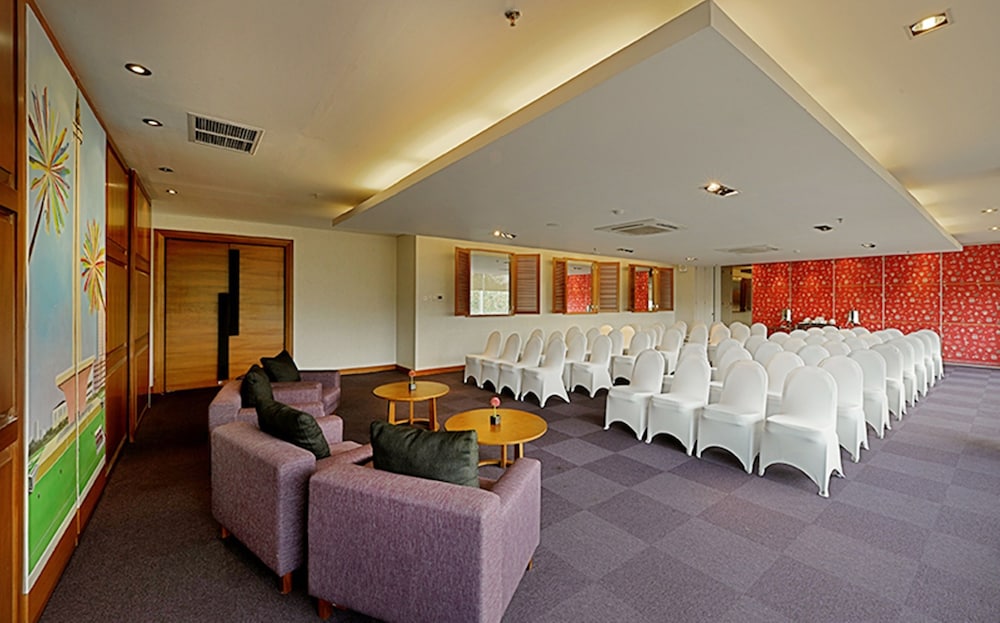D Primahotel Tangerang 24/47