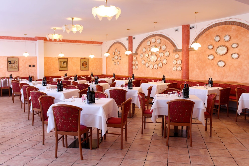 Hotel Romantic 49/60