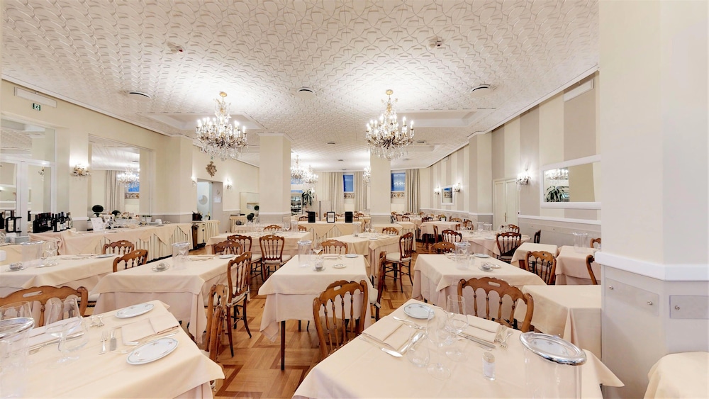 Hotel Metropole 41/46