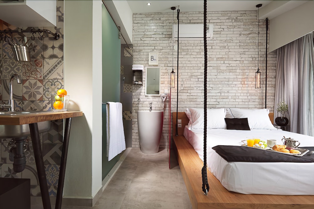 La Boheme Luxury Living 8/14