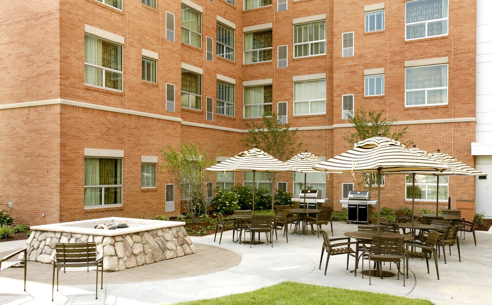 HYATT house Chicago/Naperville/Warrenville 5/69