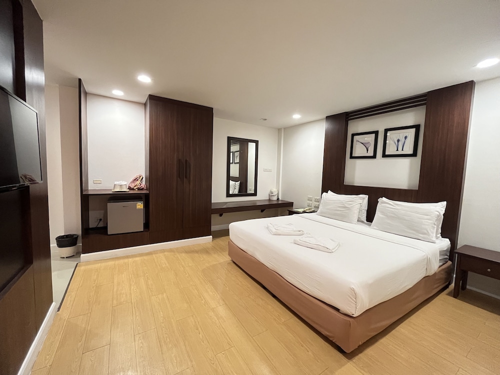 Laemchabang City Hotel 12/50