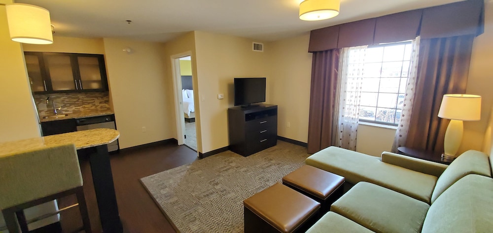 STAYBRIDGE SUITES EAU CLAIRE - ALTOONA 28/67