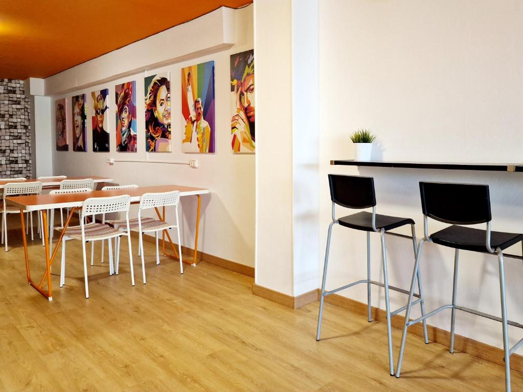 Arc House Hostel 15/18