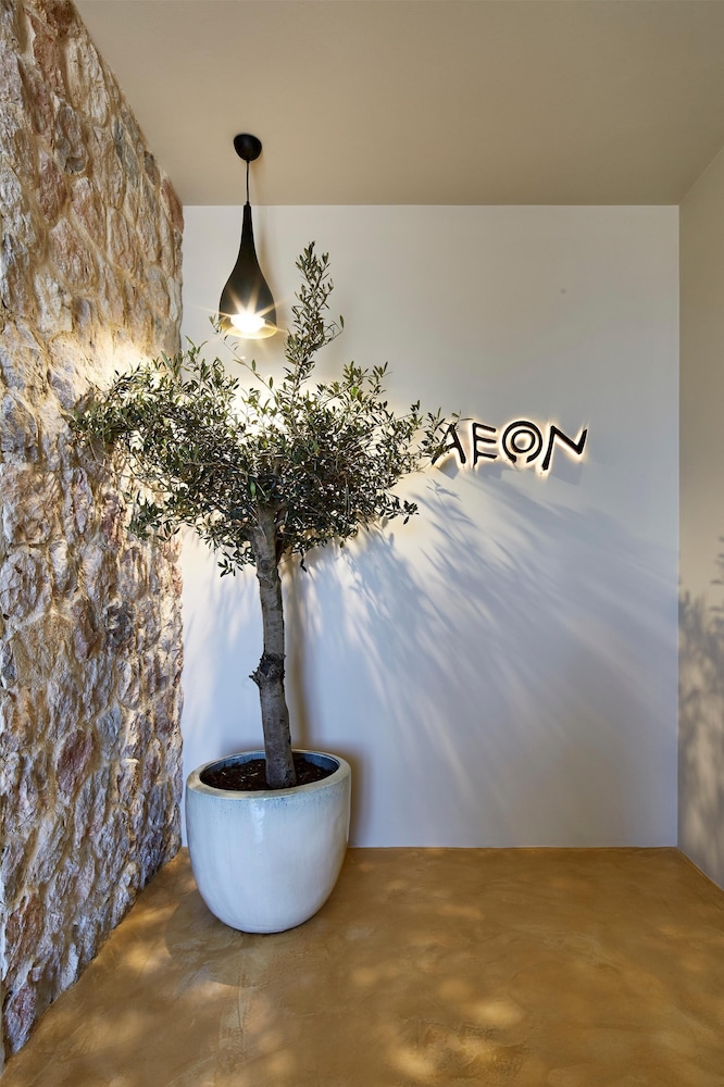Aeon Suites - Adults Only By Mr and Mrs White 46/78