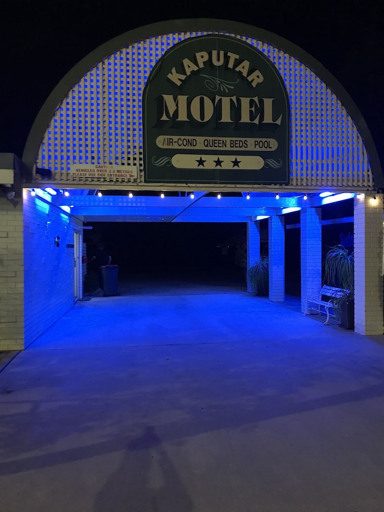 KAPUTAR MOTEL - NARRABRI 9/62