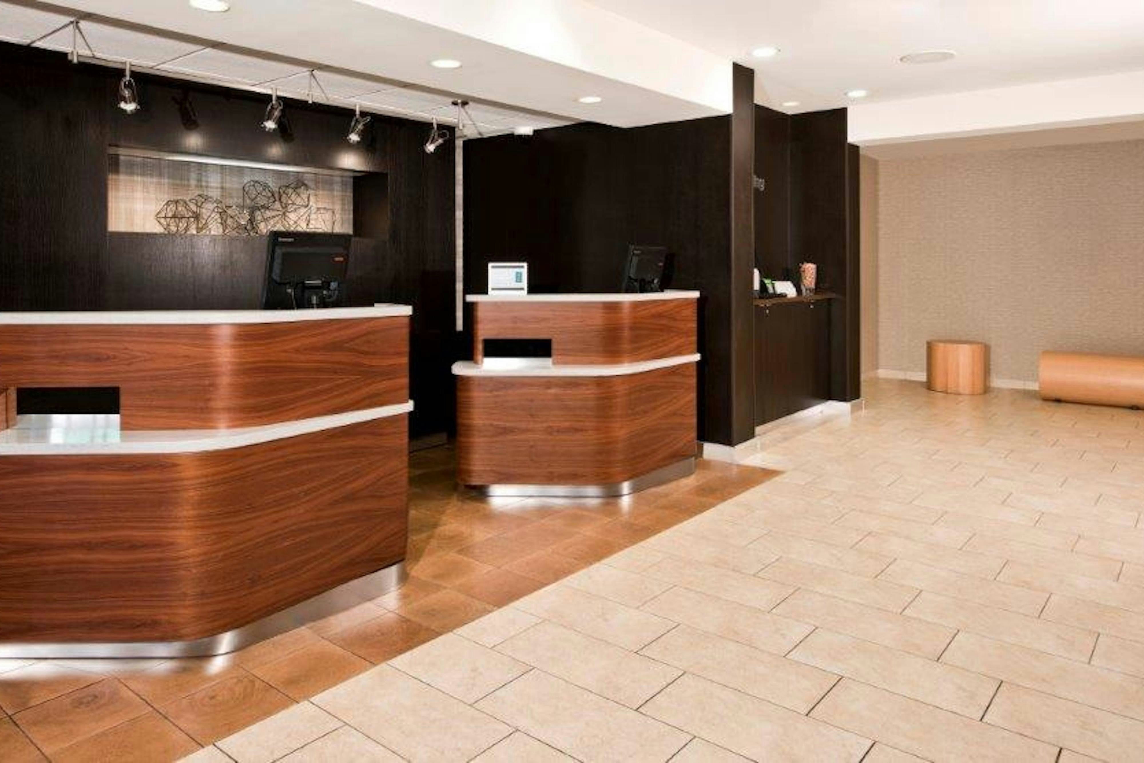 Lobby at COURTYARD BY MARRIOTT BALLANTYNE, CHARLOTTE - NC