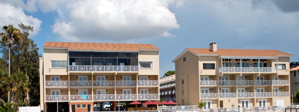 Beso Del Sol Resort 2/63