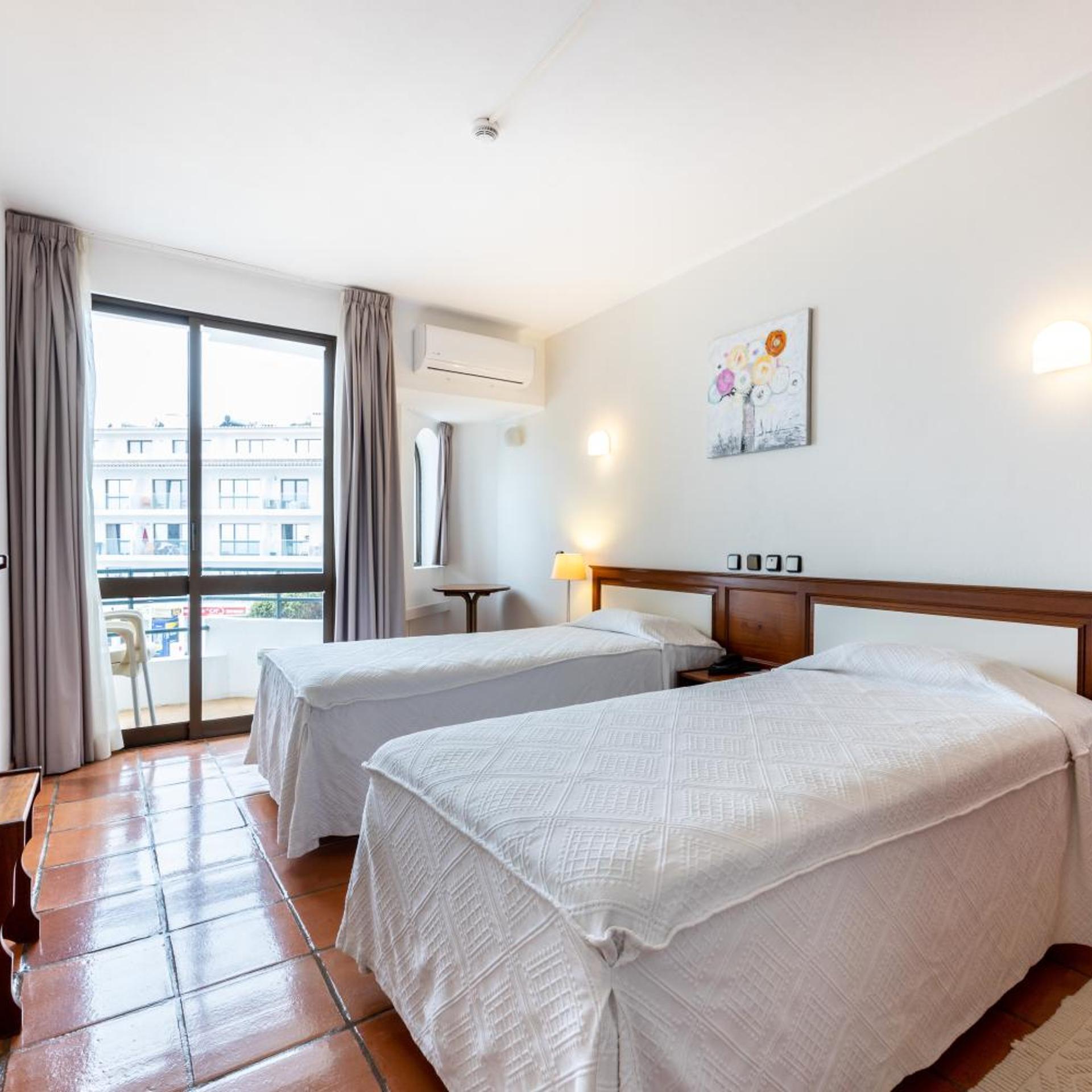RESIDENCIAL SALEMA 16/54