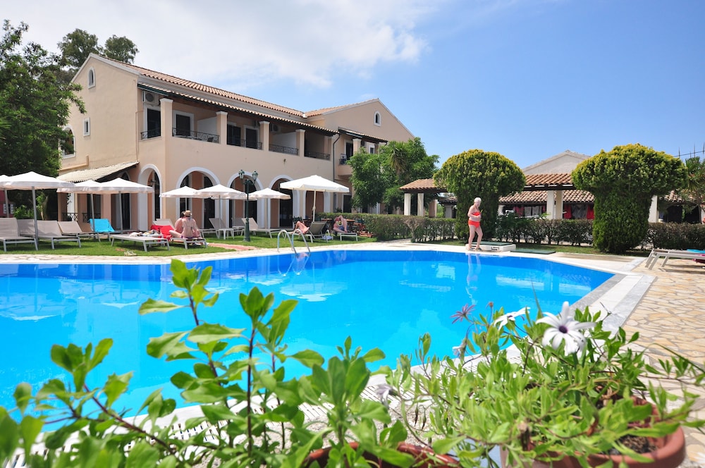 Hotel Acharavi Garden 24/26