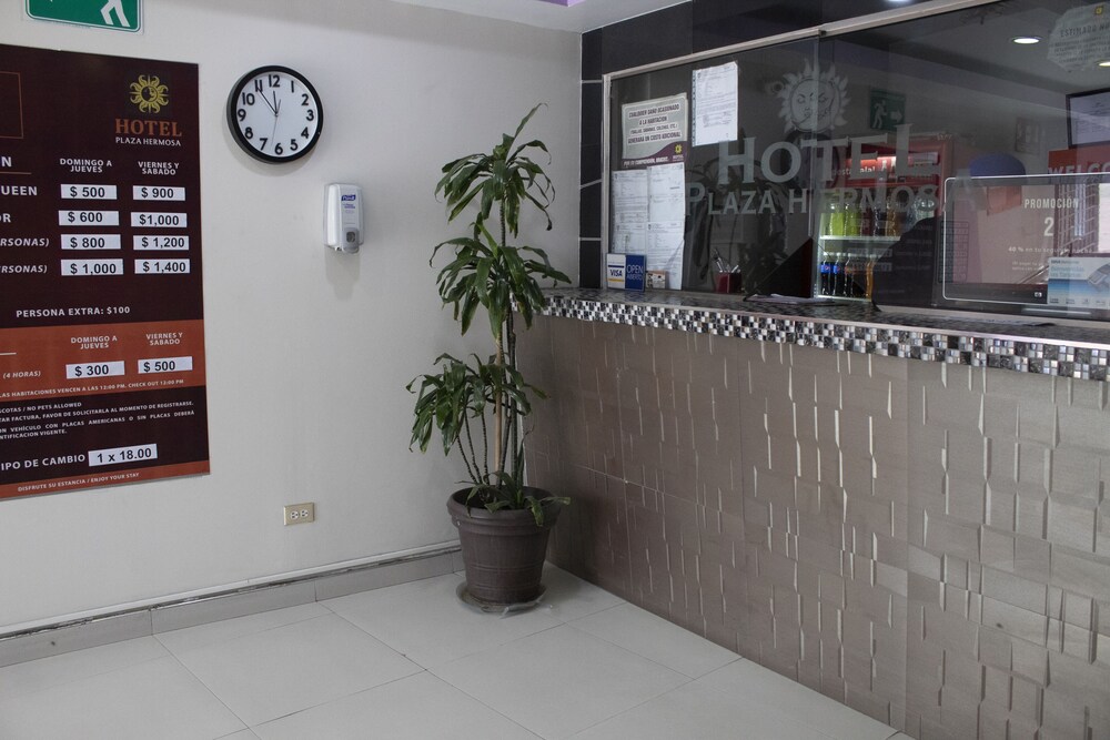 Hotel Plaza Hermosa 11/55
