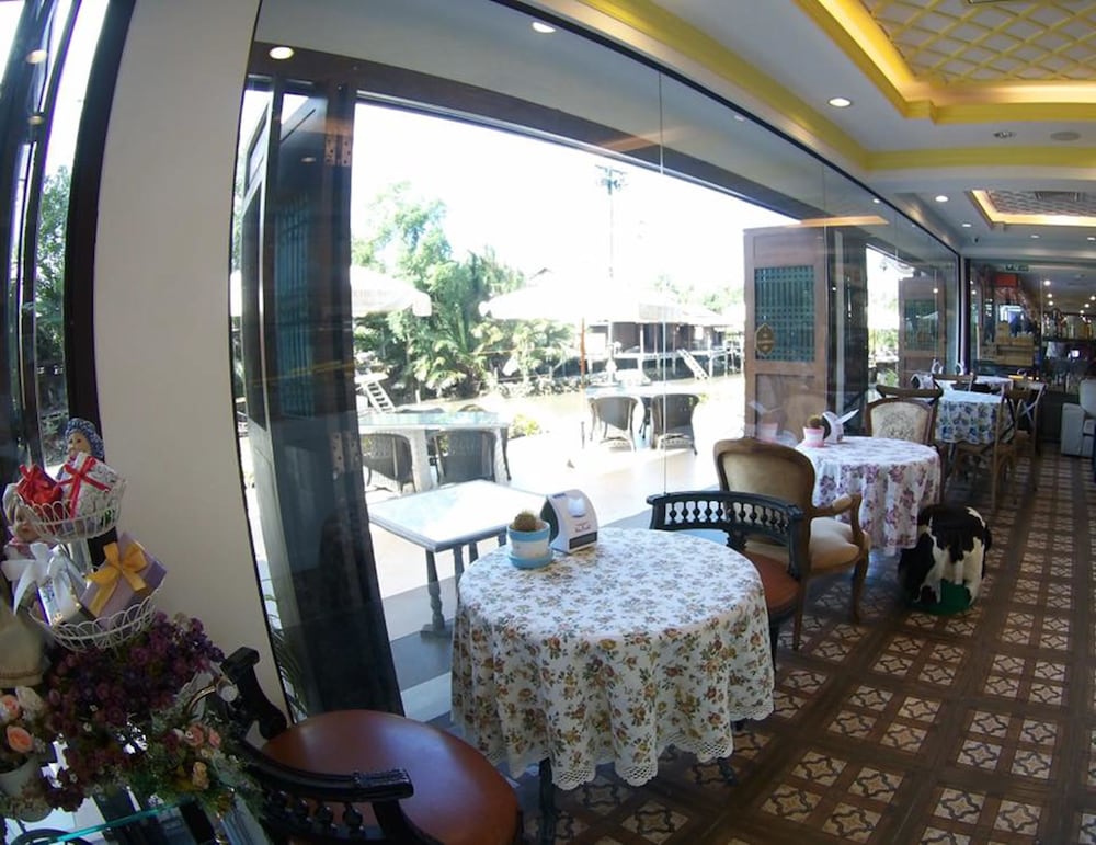 Chuchai Buri Sri Amphawa 35/50